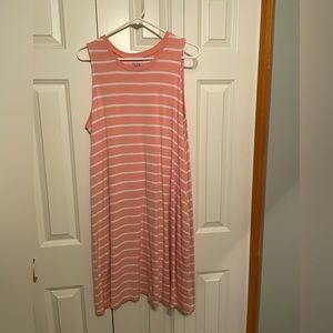 Cute summer Time and Tru dress. Never worn. Size XL.